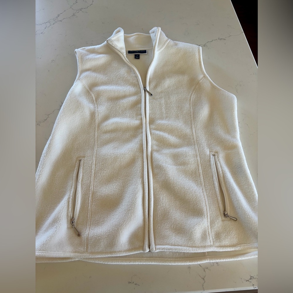 Karen Scott White Fleece Zip-Up Vest - Women’s Medium